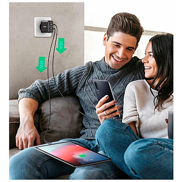 Adapter başlığı UGREEN USB Fast Charger EU (Black)