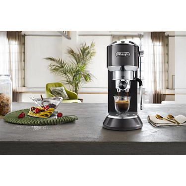 Qəhvə aparatı Delonghi EC885.GY